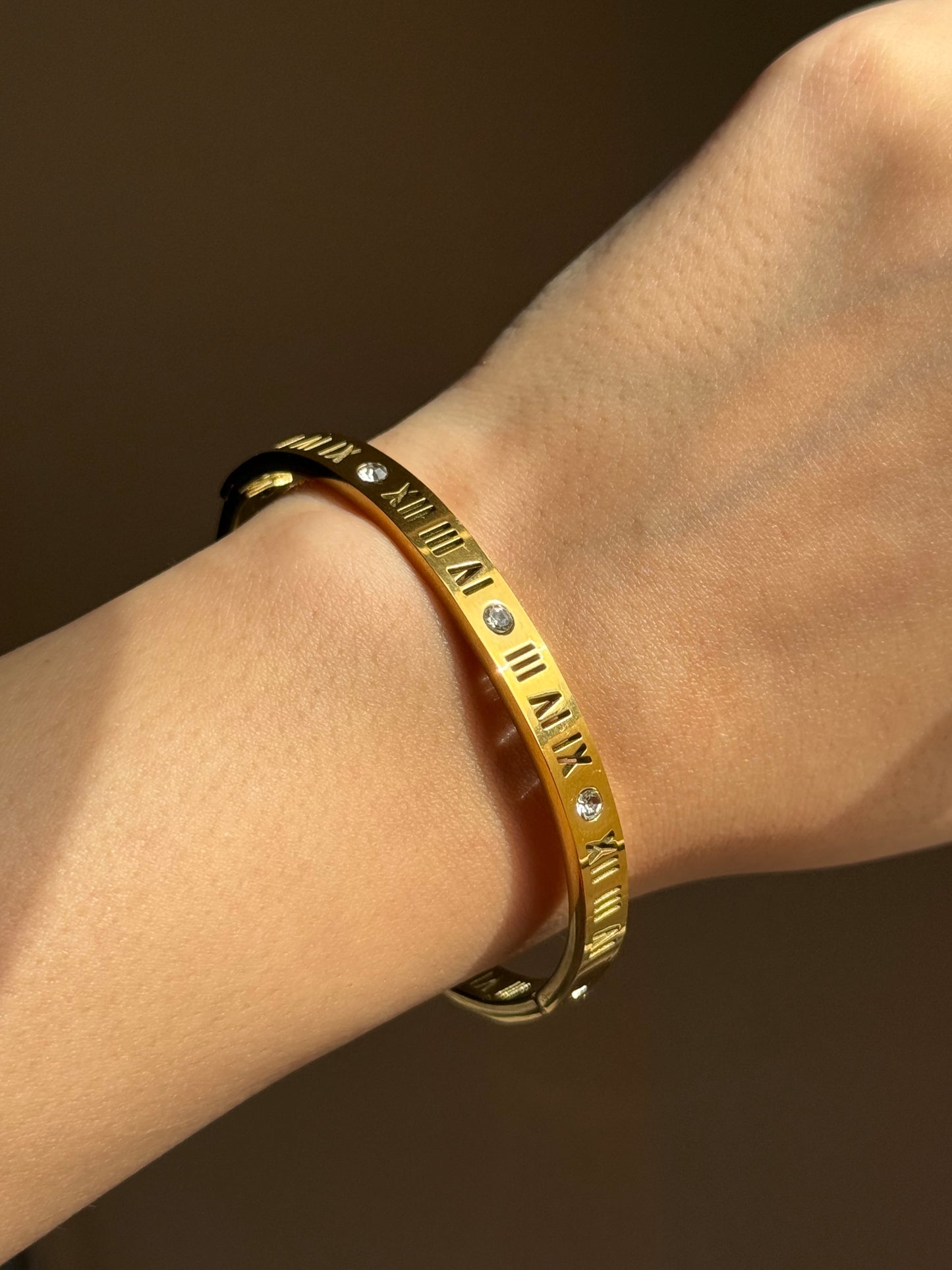 ROMANA | BANGLE