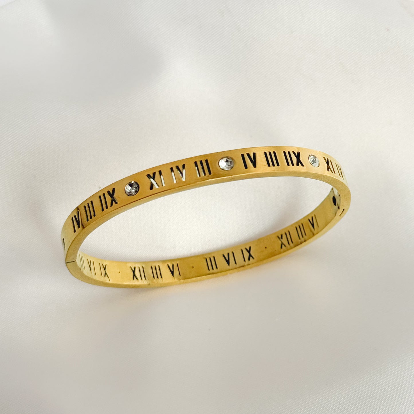 ROMANA | BANGLE