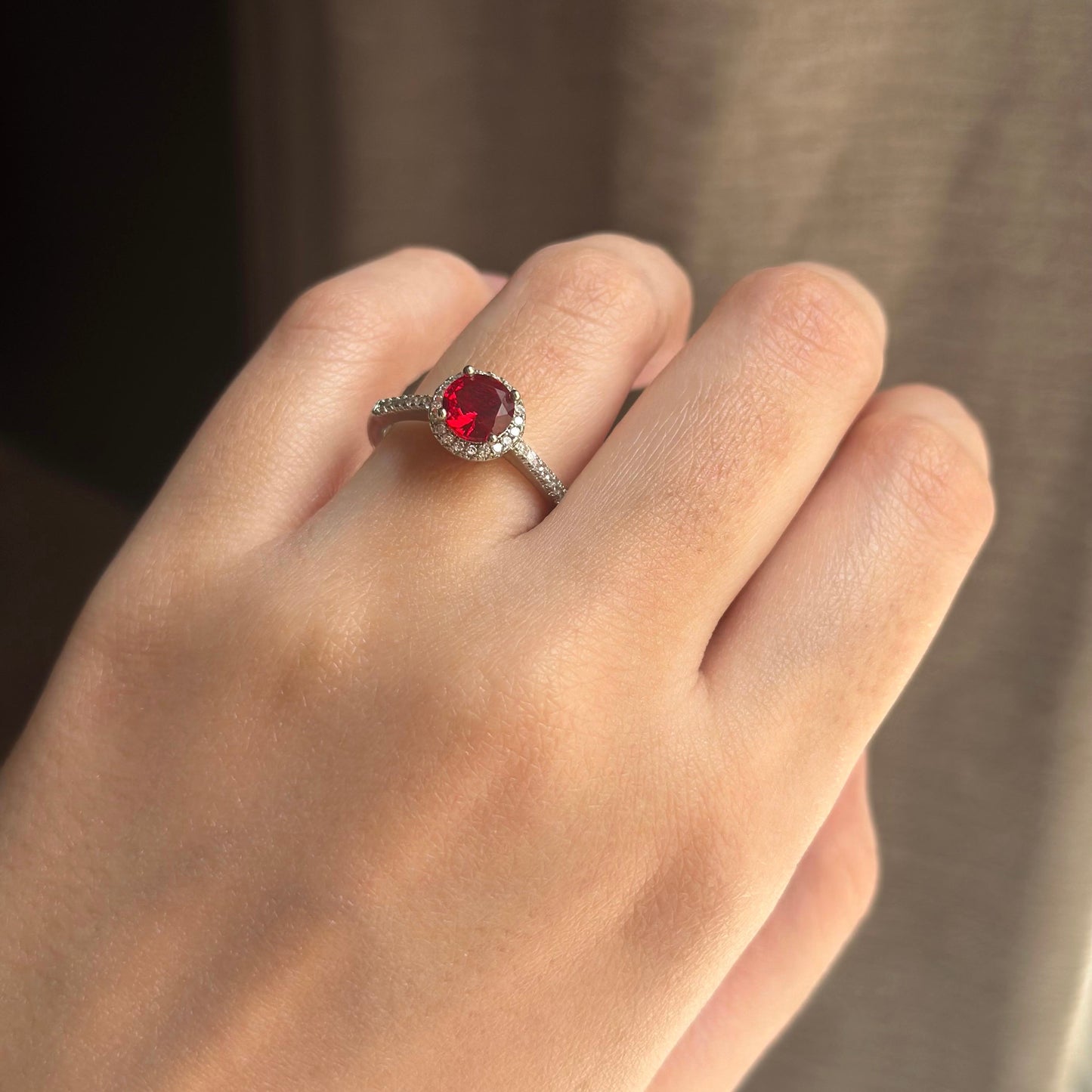 RUBY I | RED ROUND STONE RING