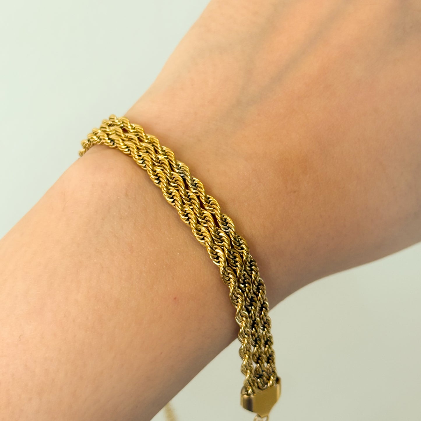 LAIA | TRIPLE CHAIN BRACELET