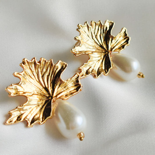 IVY | LEAF PEARL DROP EARRINGS