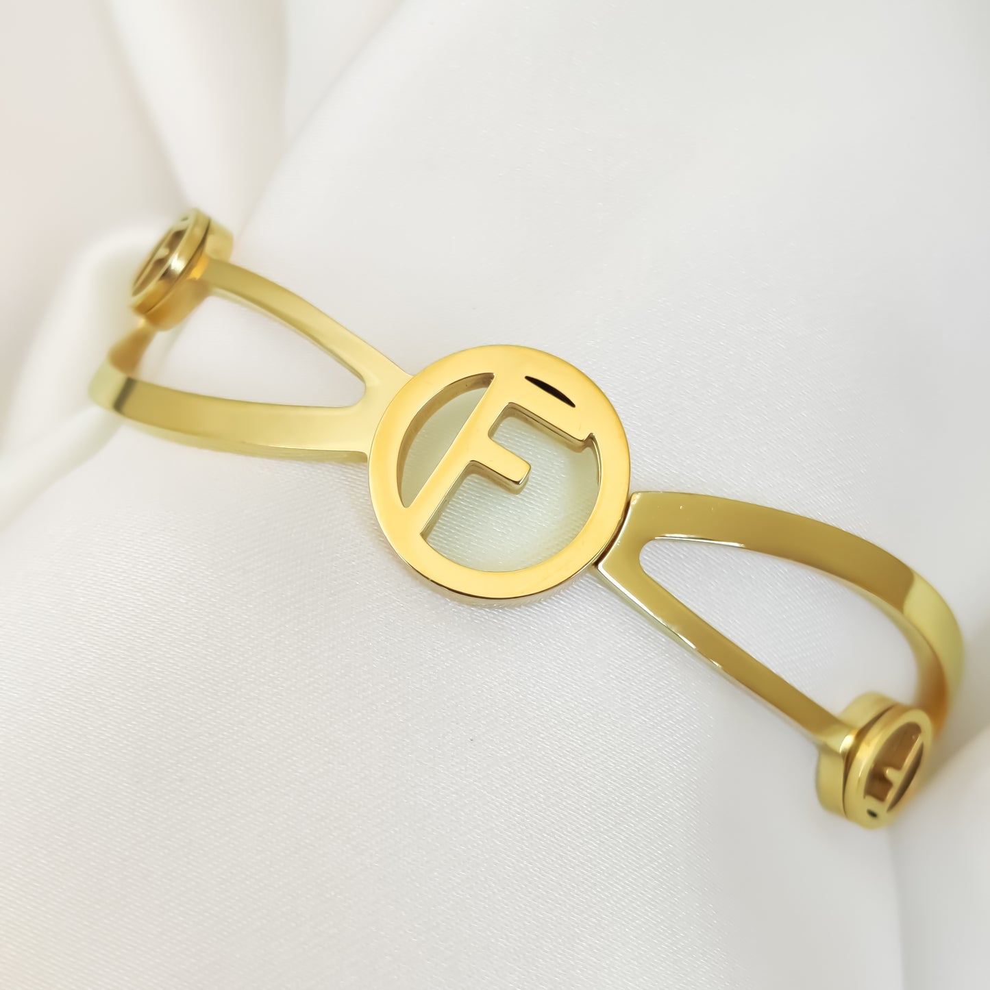 FIONA | BANGLE