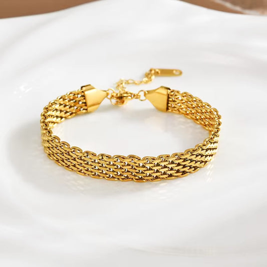 AMIA | WOVEN CHAIN BRACELET