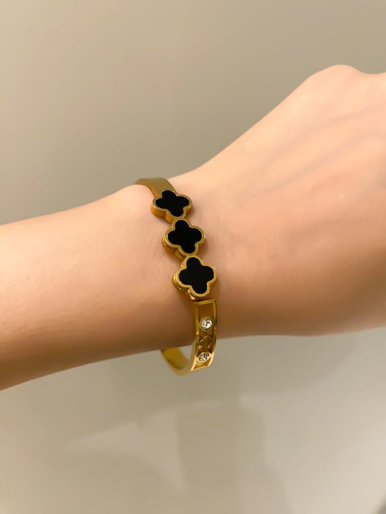 BROCHE | TRIPLE CLOVER BANGLE