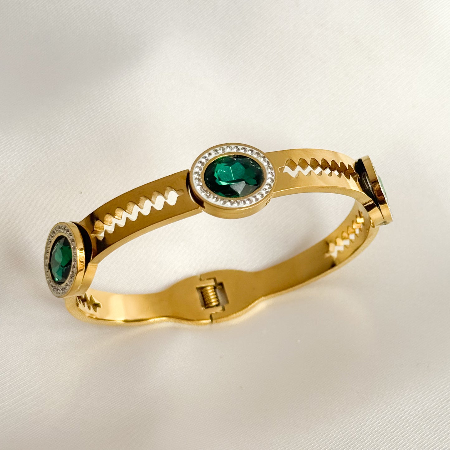 STELLA | BANGLE