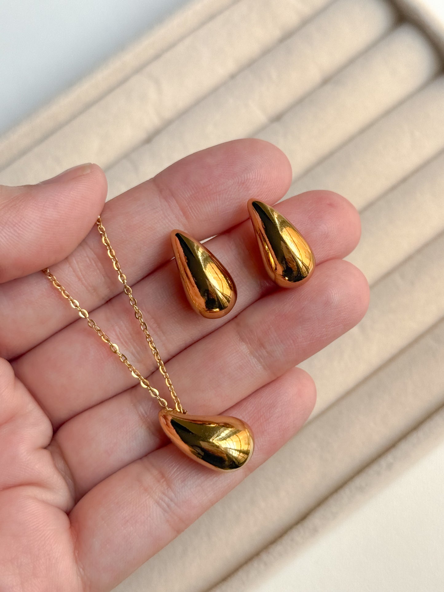 TEYA | TEAR DROP SET