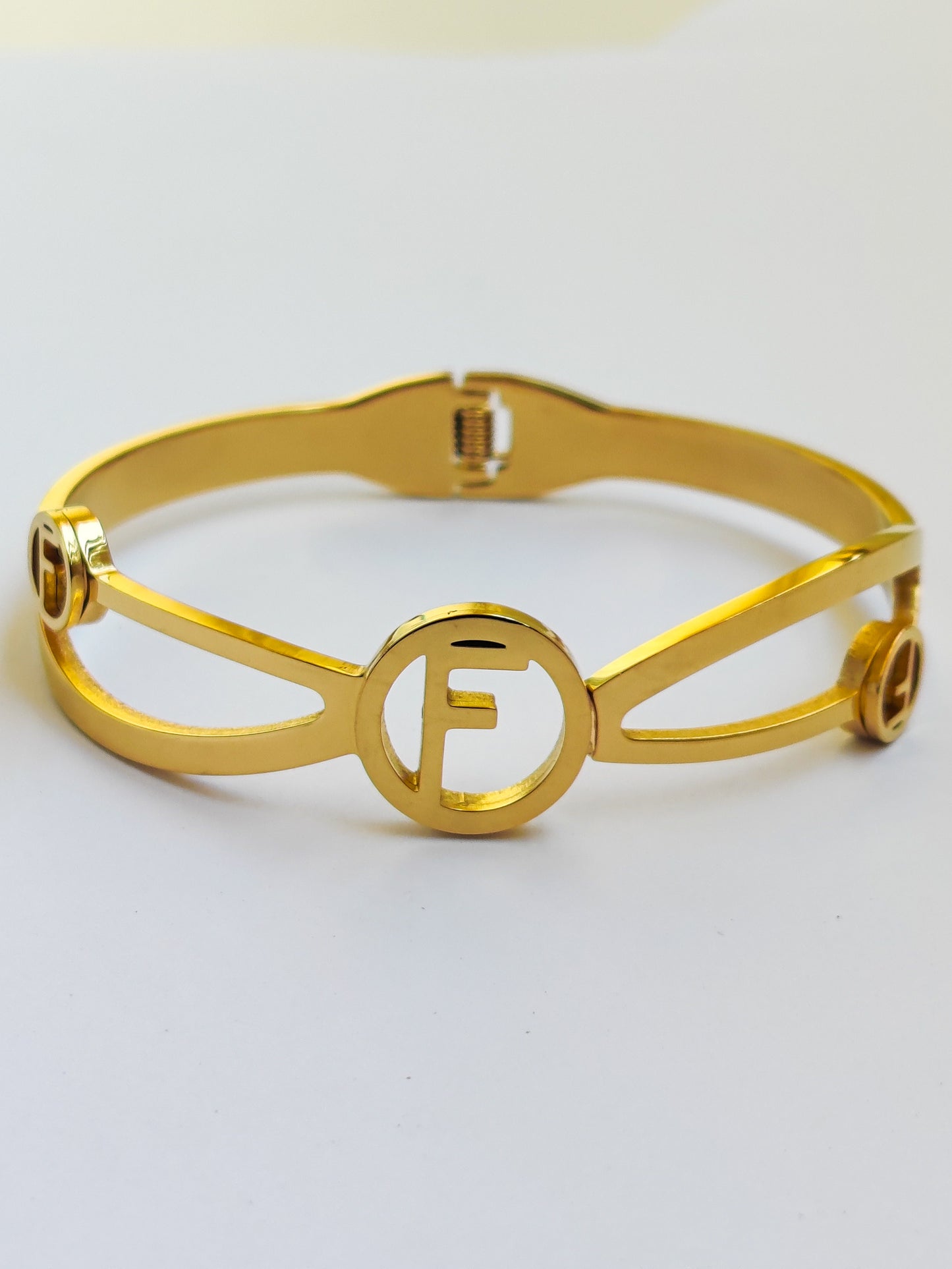 FIONA | BANGLE
