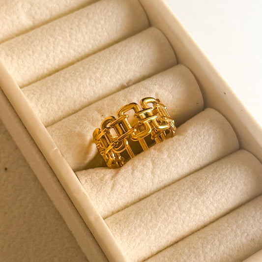 CIRA ADJUSTABLE RING
