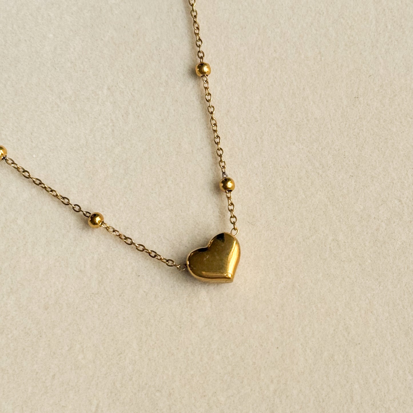LOVE | HEART NECKLACE