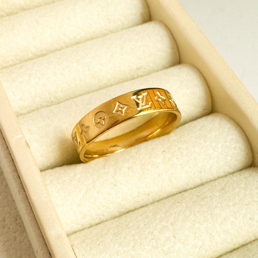 ESTELLE | STAINLESS STEEL RING