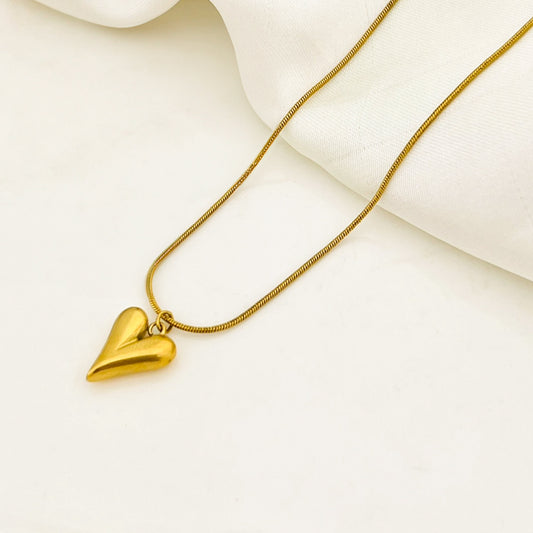 SEEP | HEART NECKLACE