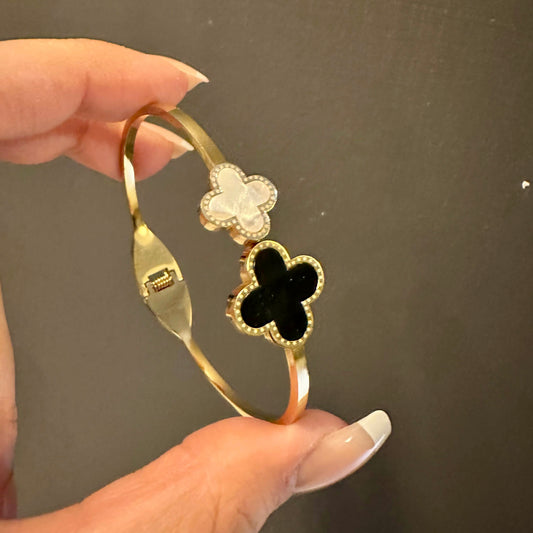 DOUBLE CLOVE BANGLE