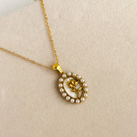 LILY | NECKLACE