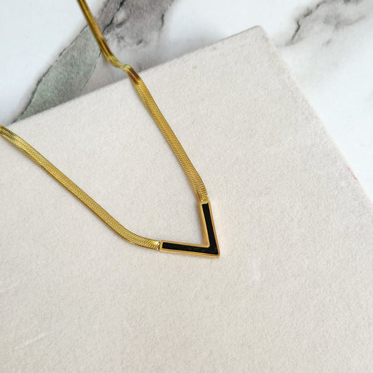 VELORA | SNAKE CHAIN NECKLACE