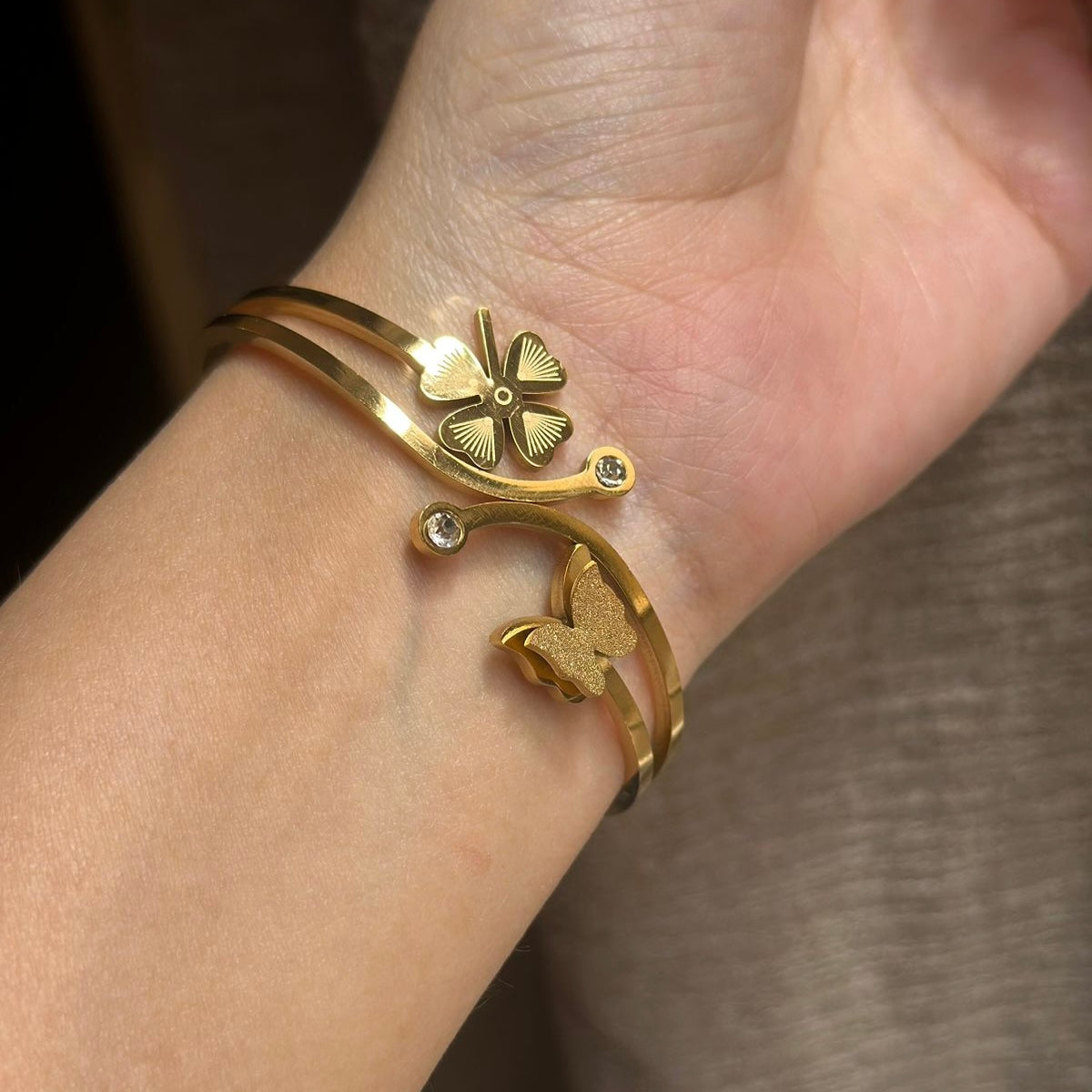 CADENA | BUTTERFLY BANGLE