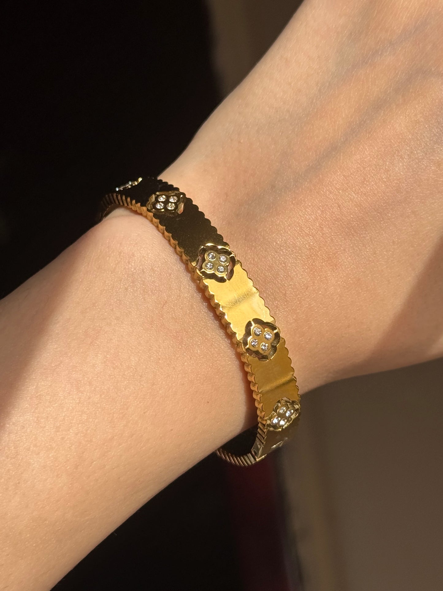 IRHA | PREMIUM BANGLE
